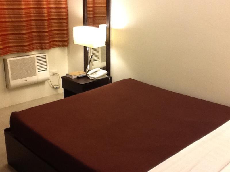 One Hive Hotel And Suites Surigao Extérieur photo